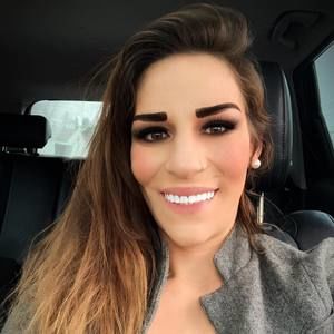 Meet your Posher, Katelyn